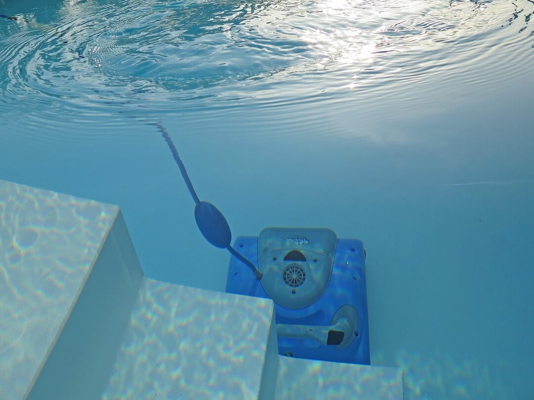 Benefits of Professional Pool Equipment Moving Image